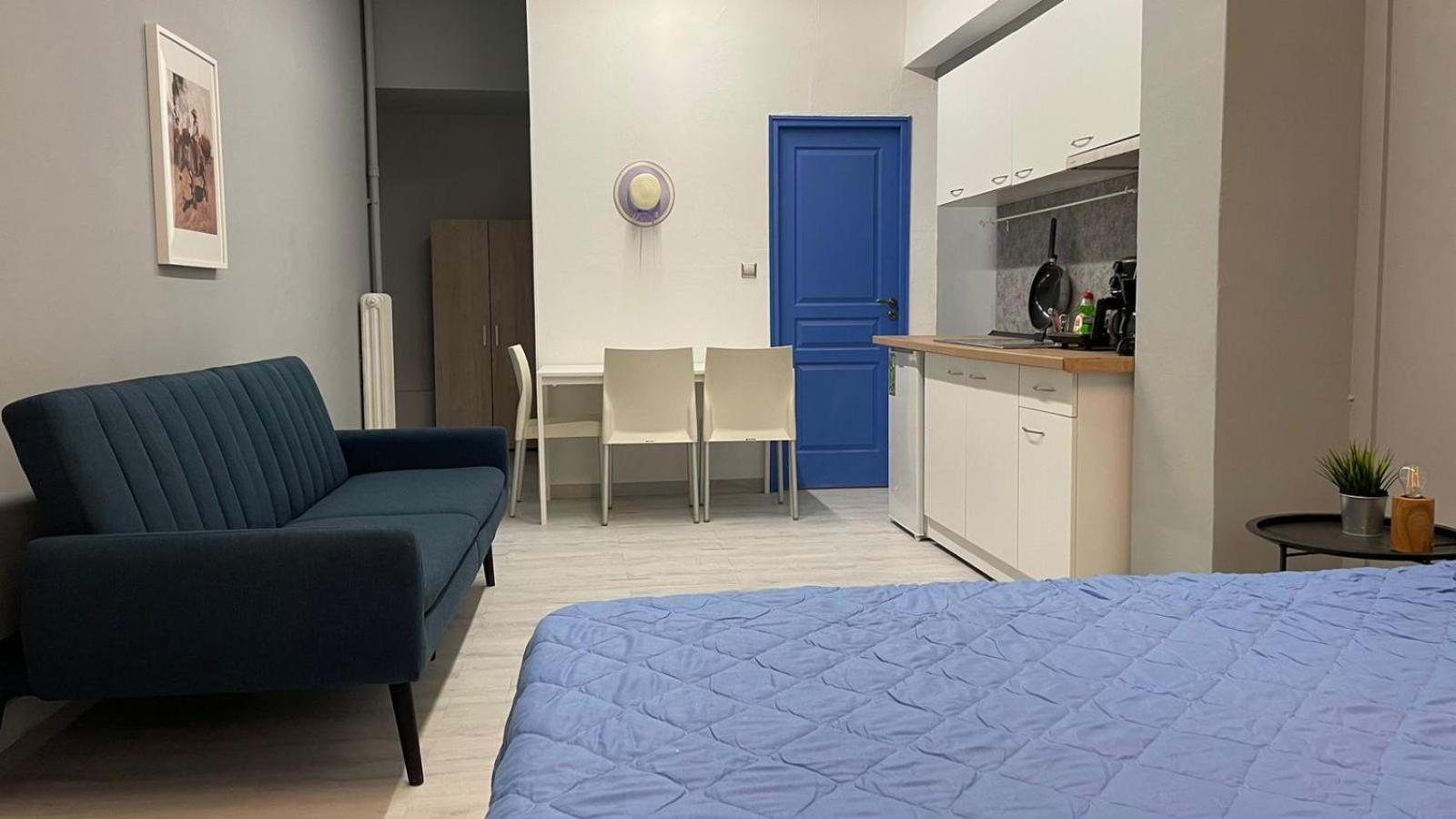 Mamma Mia Apartments Атина Екстериор снимка