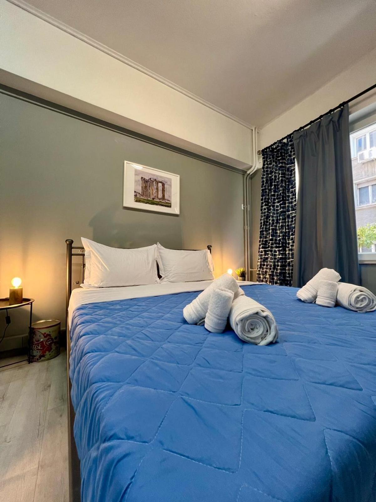 Mamma Mia Apartments Атина Екстериор снимка