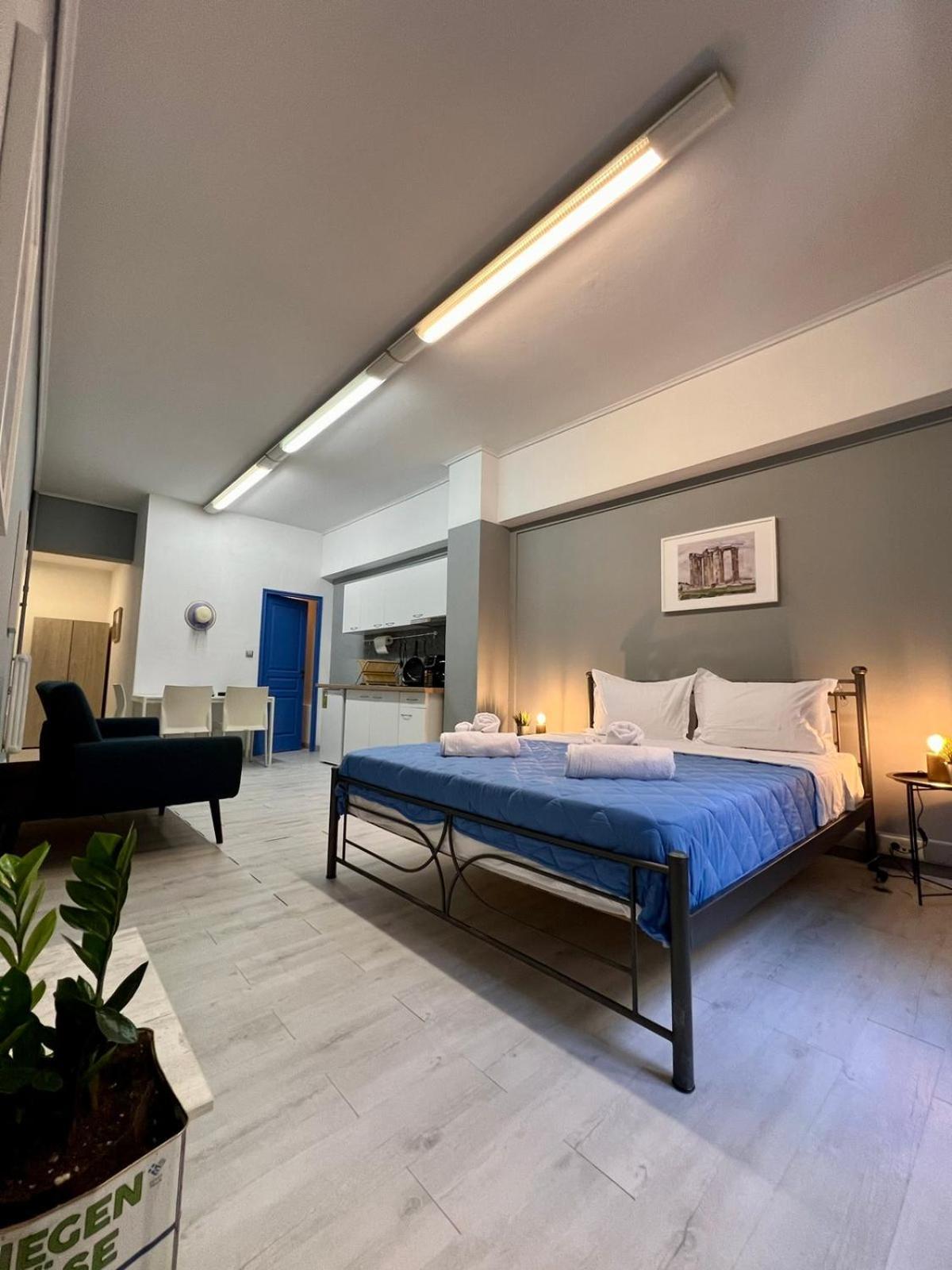 Mamma Mia Apartments Атина Екстериор снимка