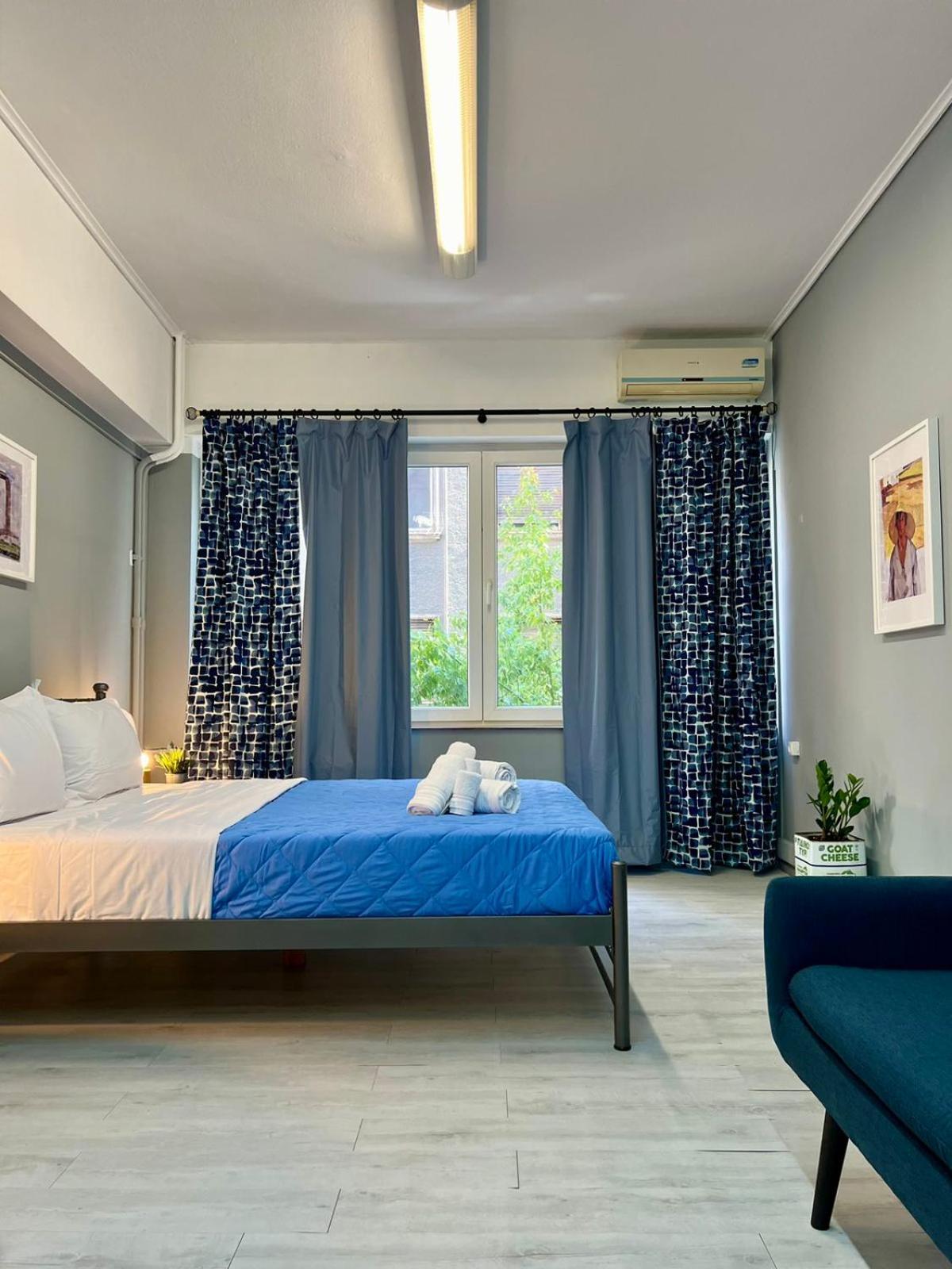 Mamma Mia Apartments Атина Екстериор снимка