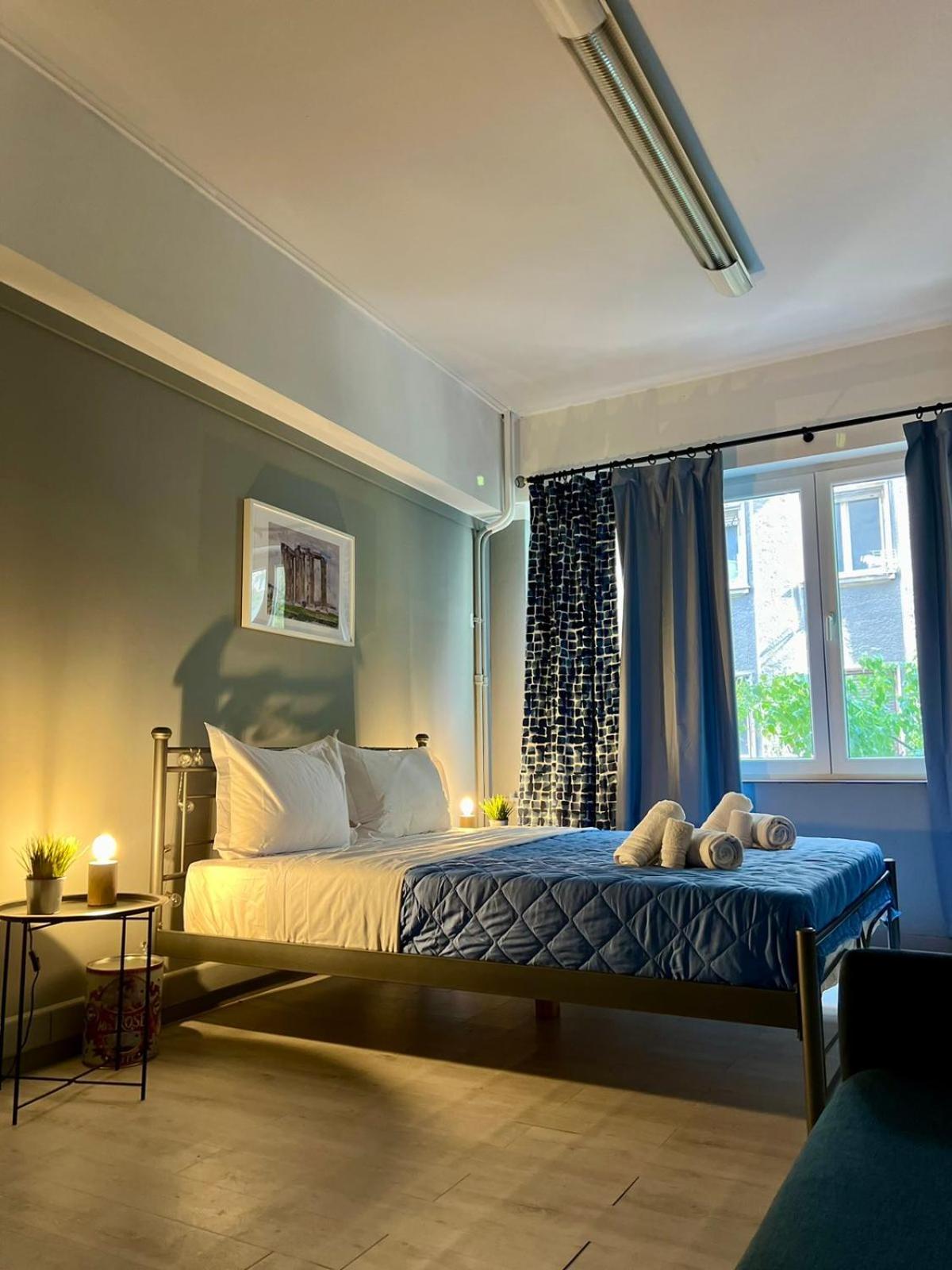 Mamma Mia Apartments Атина Екстериор снимка