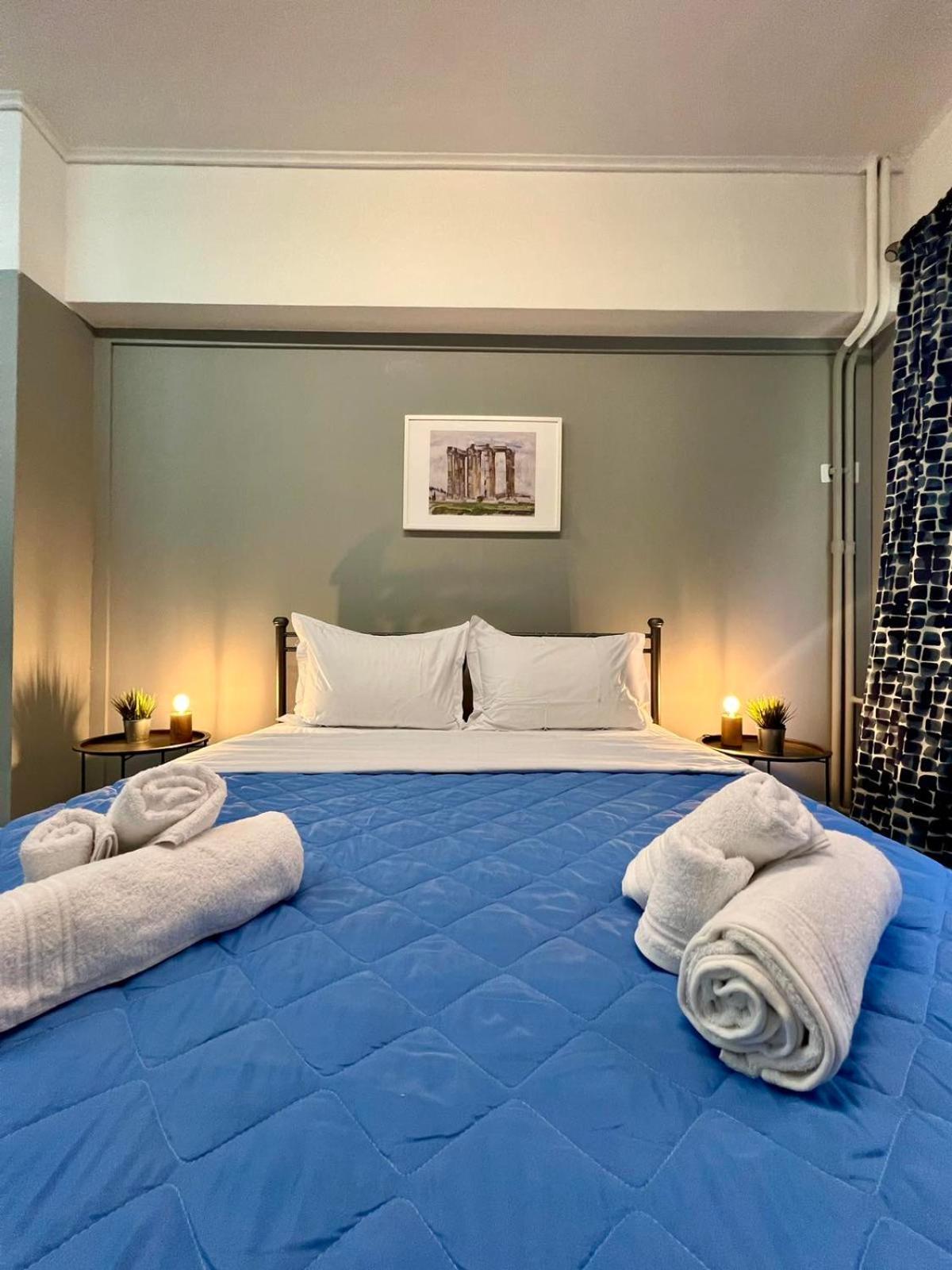 Mamma Mia Apartments Атина Екстериор снимка