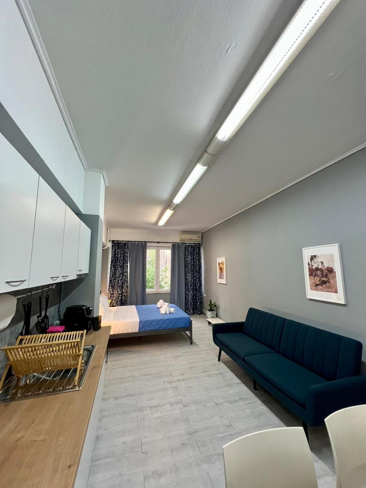 Mamma Mia Apartments Атина Екстериор снимка