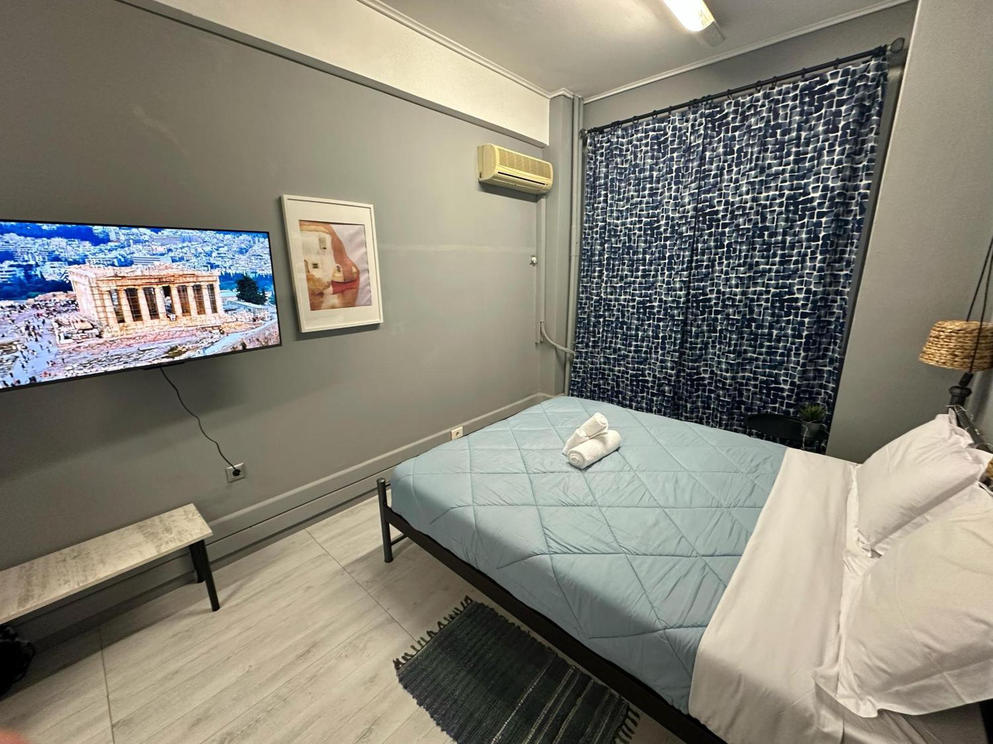 Mamma Mia Apartments Атина Екстериор снимка